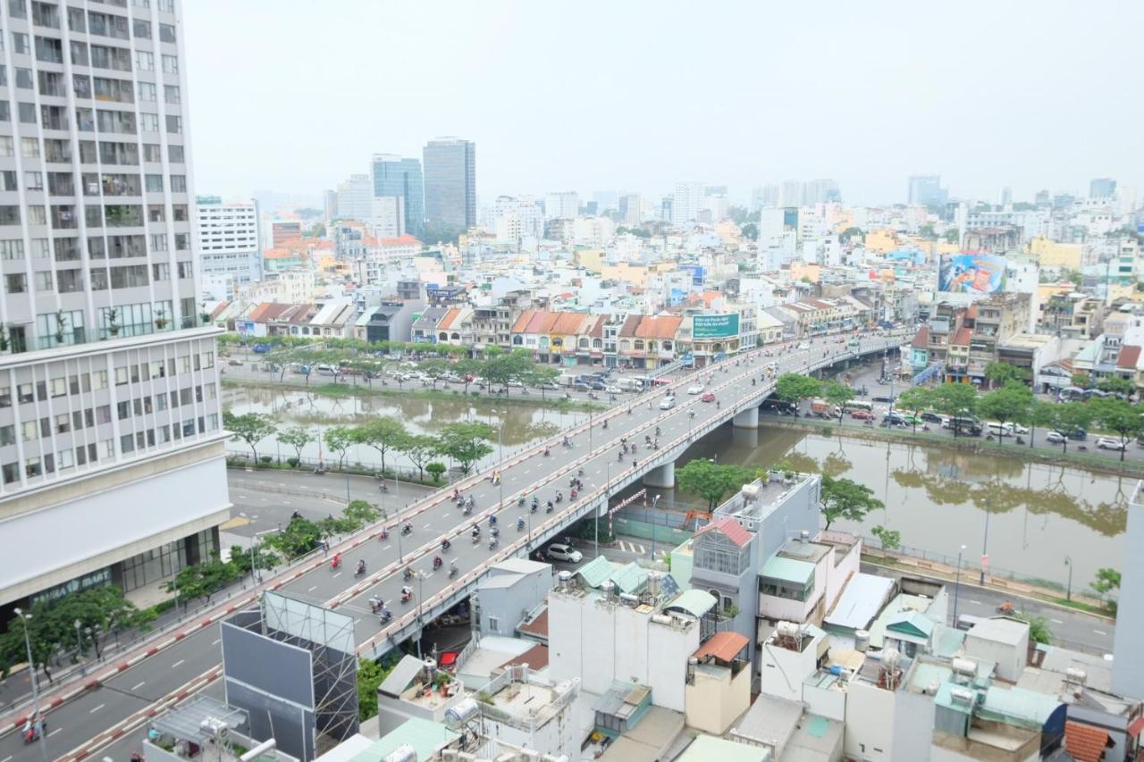 Justay Millennium Riverside Ho Chi Minh City Bagian luar foto